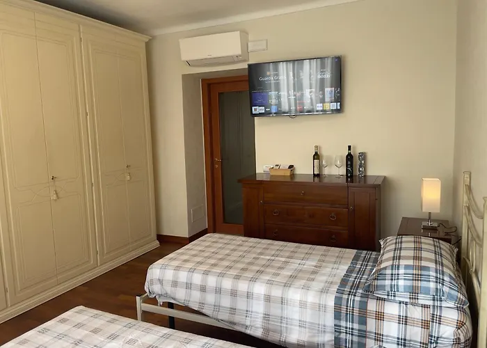 Landora Bed and Breakfast 4*